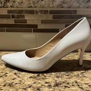 Naturalizer pumps, white, with original box. Worn once